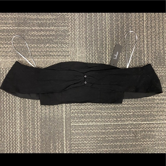 Lulus Tops - NWT Lulu’s Black Off Shoulder Crop Top Size M